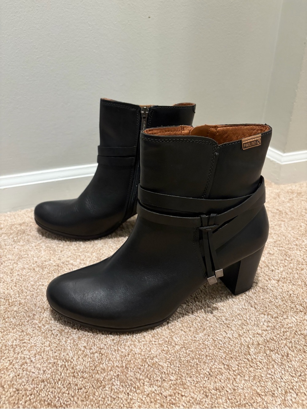 Pikolinos Verona Black Leather Ankle Boots Tassel Accent Size 40 (9-9.5)